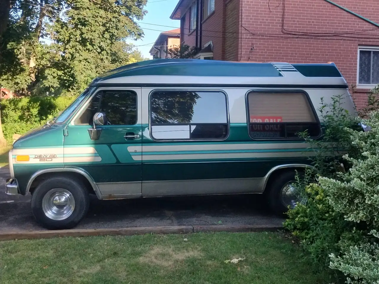 Chevrolet Chevy Van photo Chevrolet Chevy Van