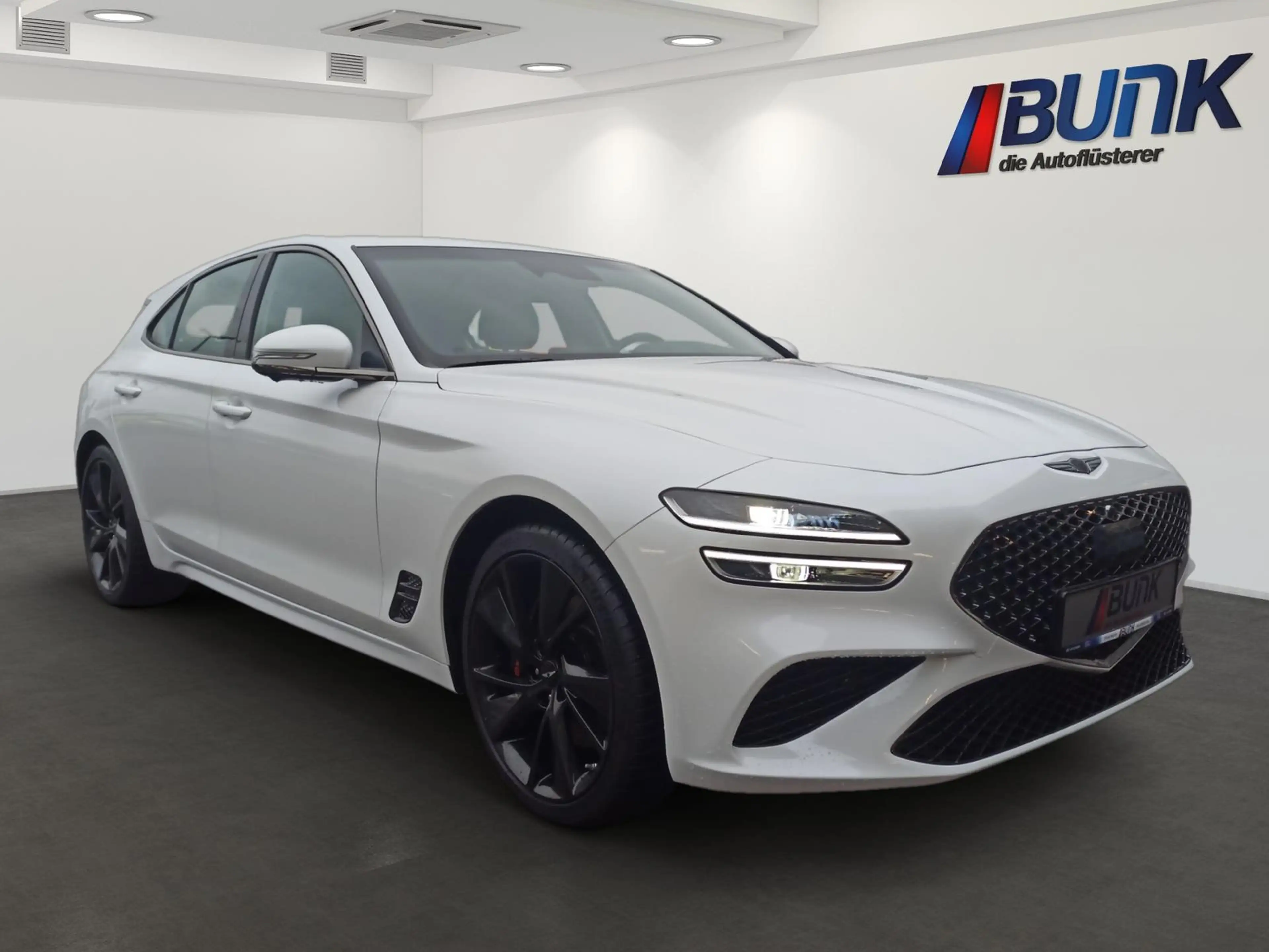 Genesis G70 Shooting Brake Sport 2.0L /LED/Lexicon-Sound — photo 2