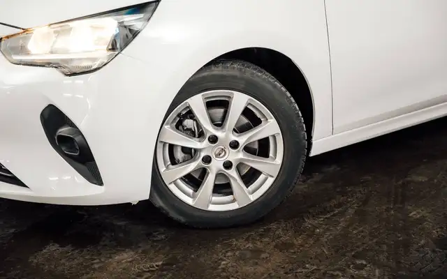Opel Corsa view 6