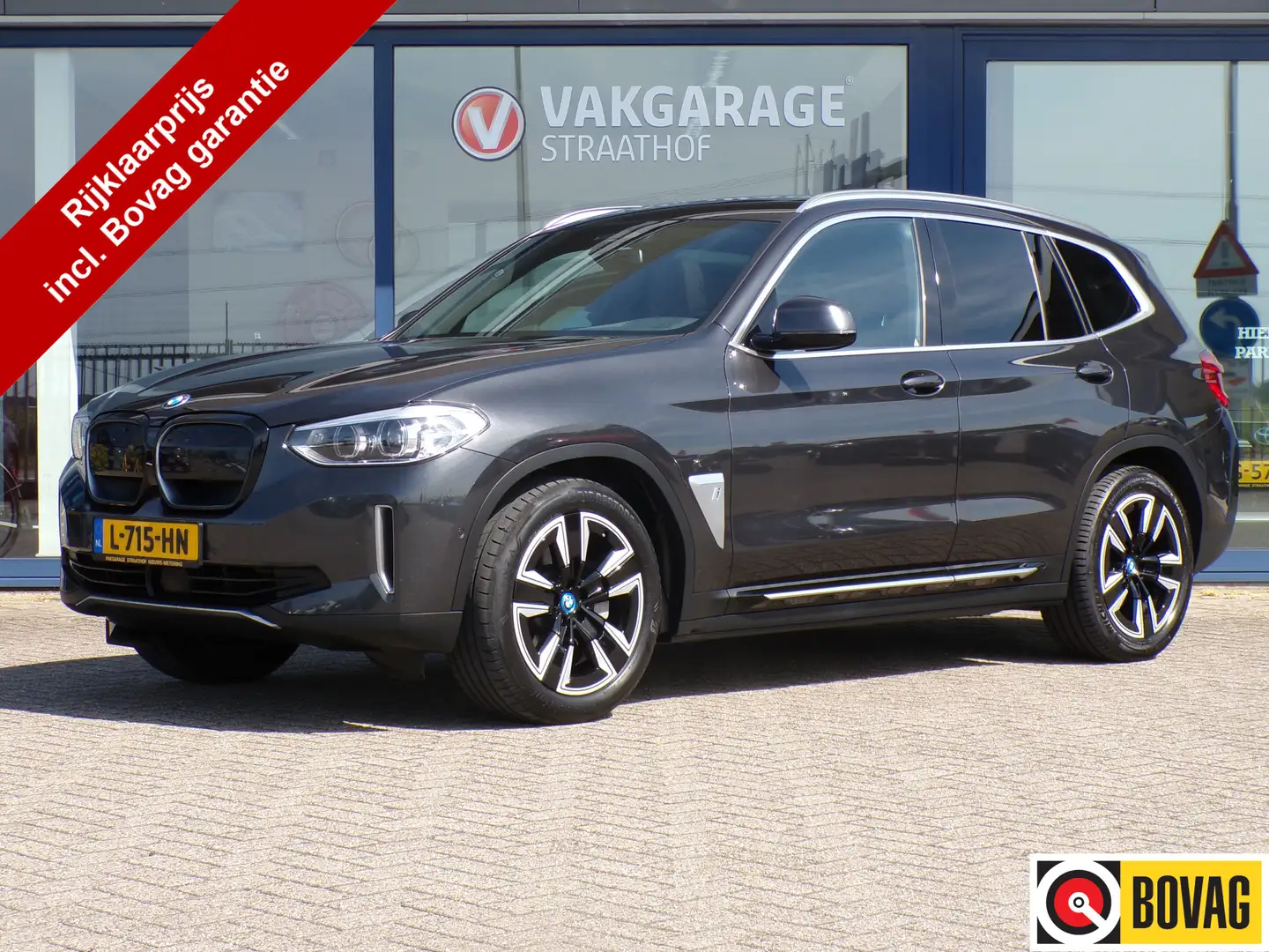 BMW iX3 Executive 80 kWh, Full LED / Elektr. Schuifdak / S Grijs - 1