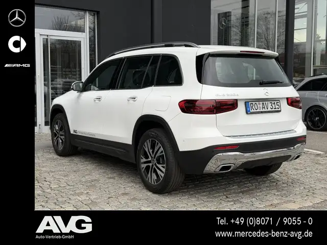 Mercedes-Benz GLB view 6