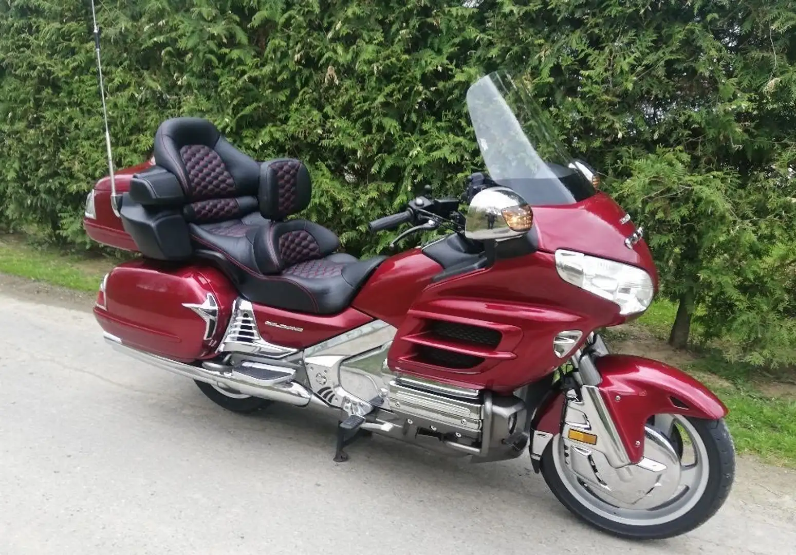 Honda GL 1800 Rouge - 2