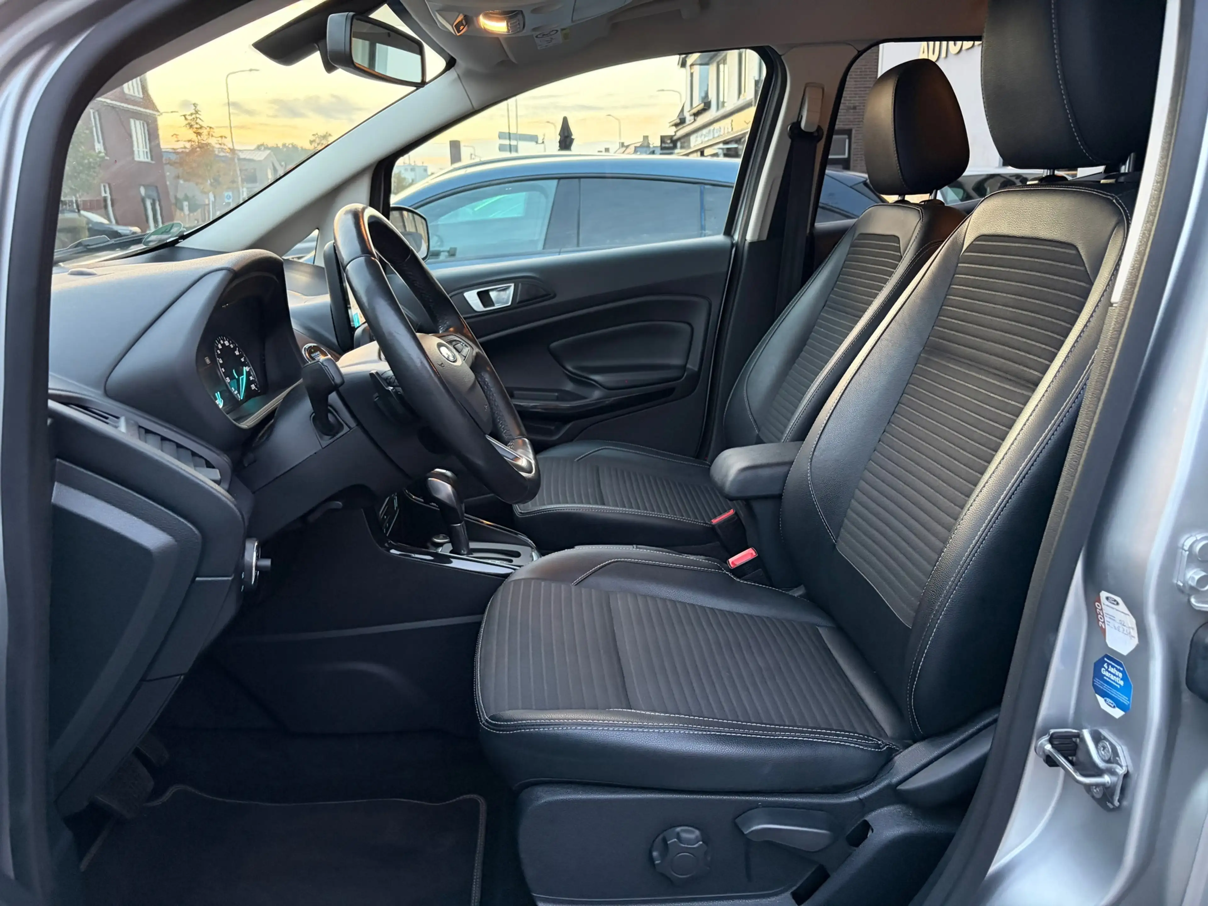Ford EcoSport 1.0 EcoBoost Titanium,Navigatie,Stoel/Stuurverwami — photo 9
