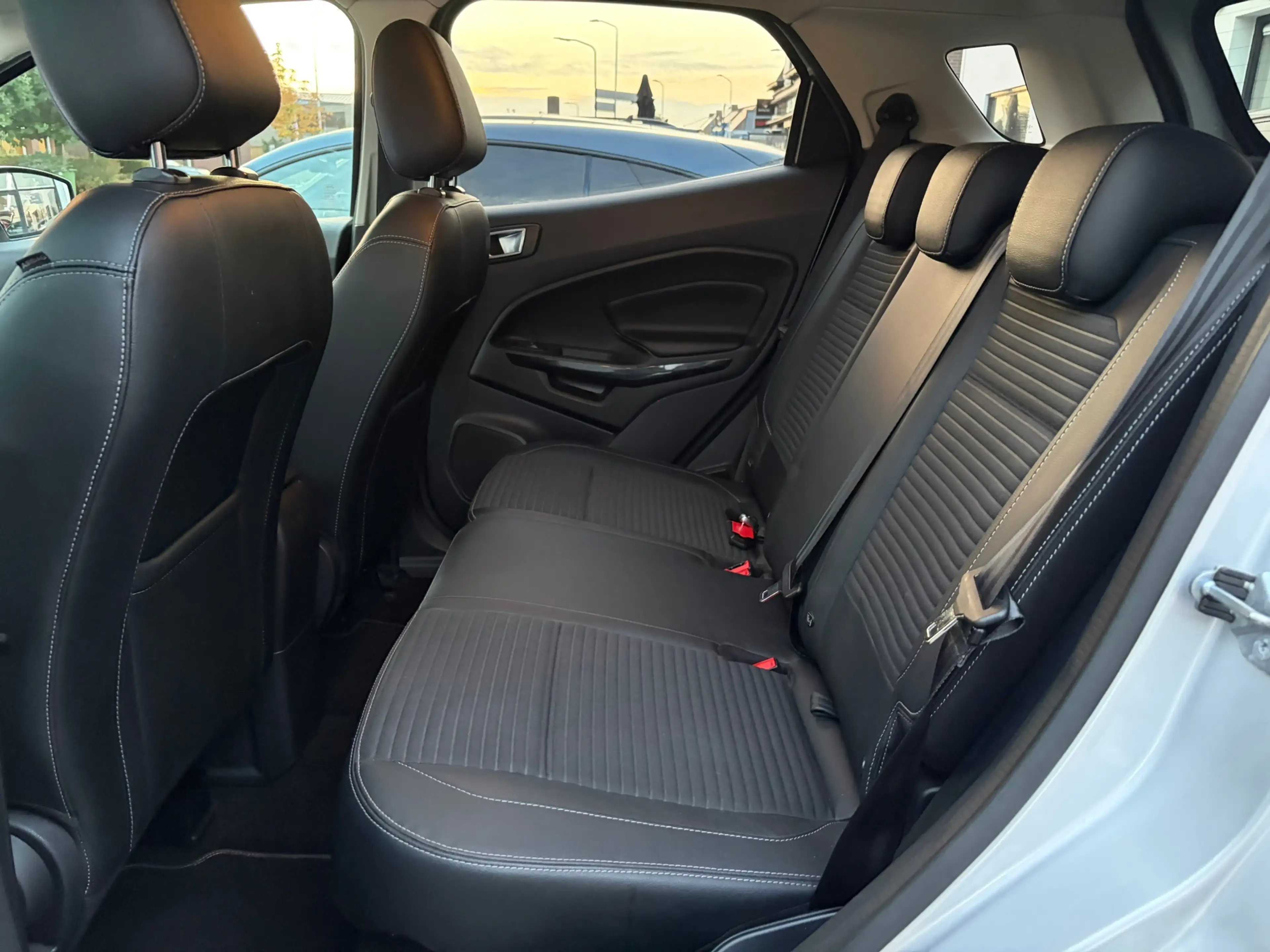 Ford EcoSport 1.0 EcoBoost Titanium,Navigatie,Stoel/Stuurverwami — photo 10