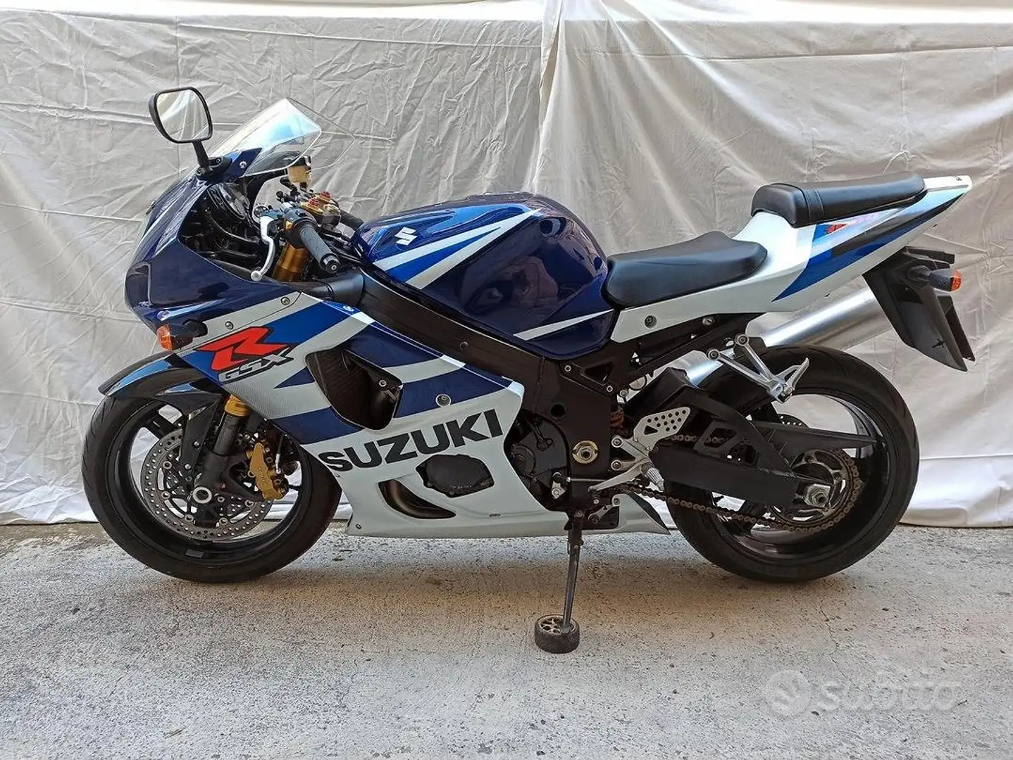 Suzuki GSX-R 1000 K4 Niebieski - 2