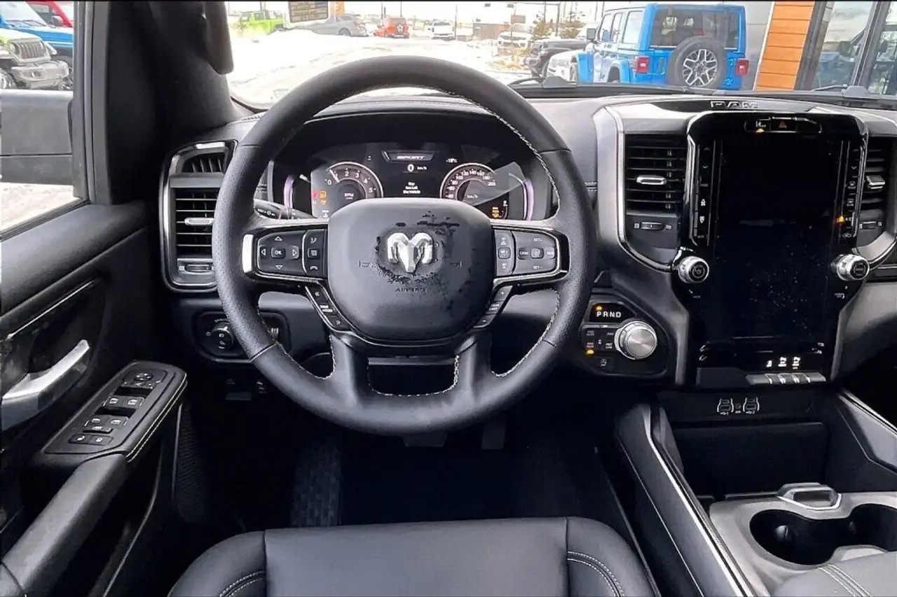 RAM 1500 снимка RAM 1500