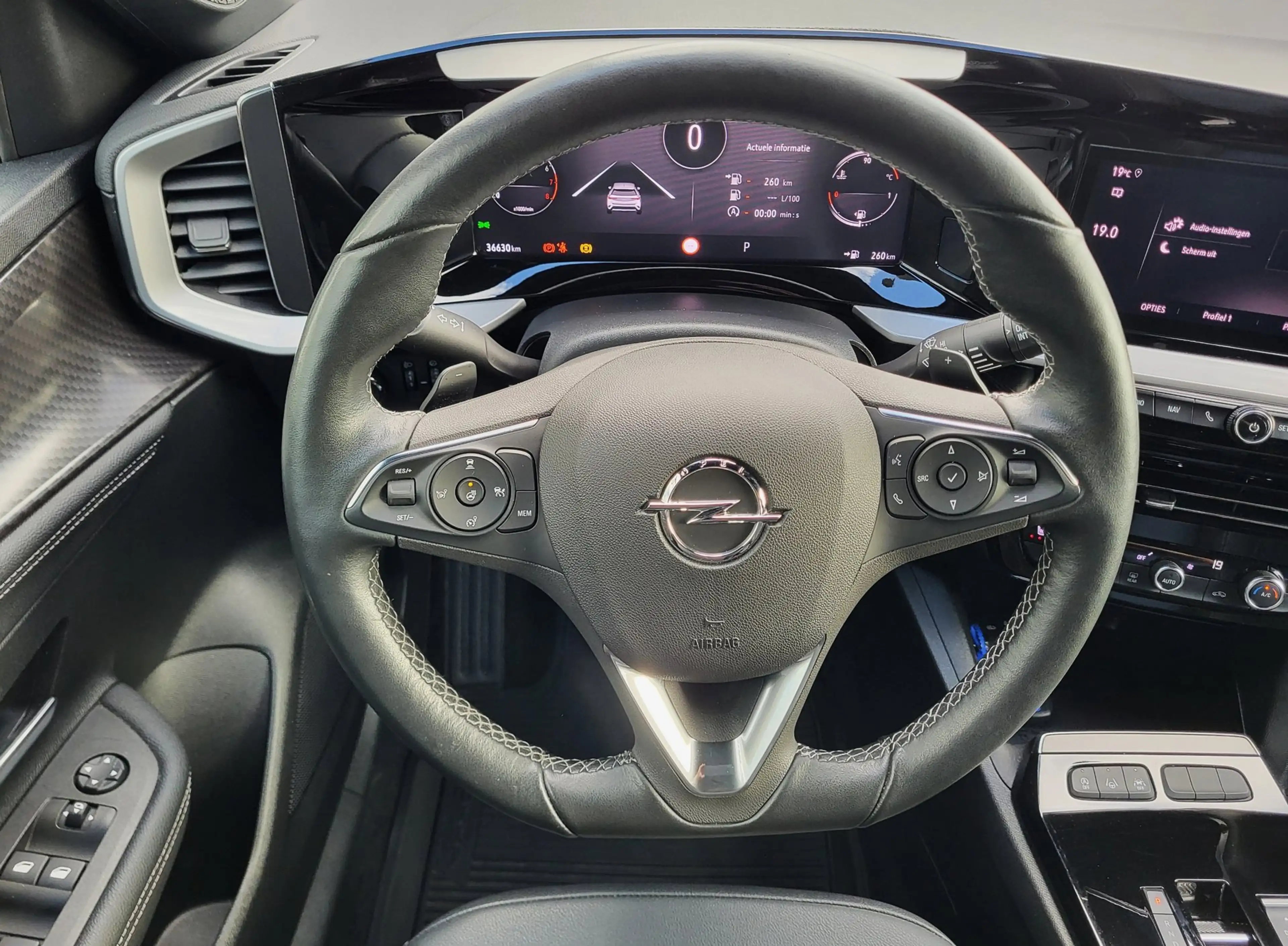 Opel Mokka 1.2 Turbo Ultimate / Camera / Carplay & Android / — photo 10