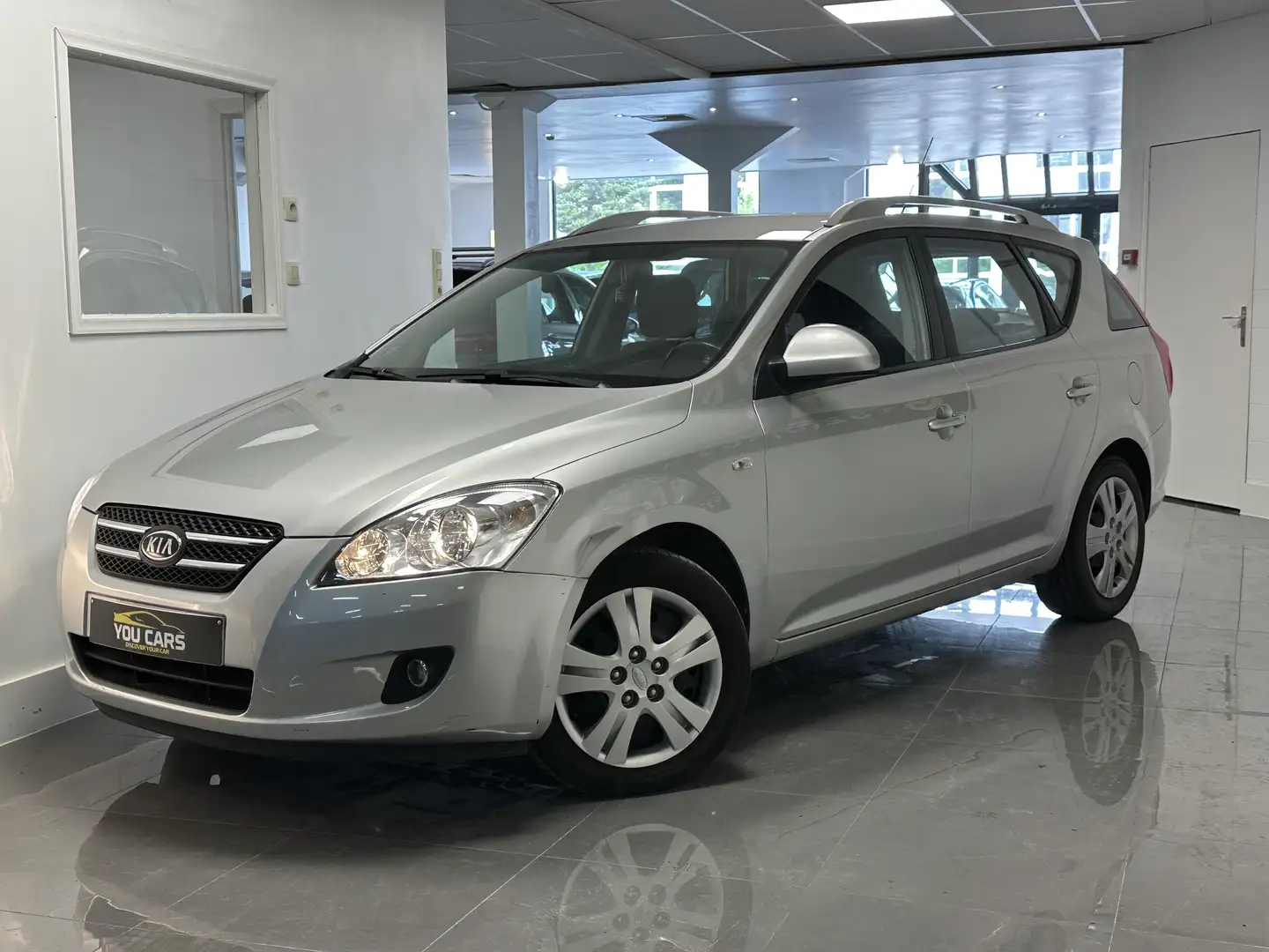 Kia Ceed SW / cee'd SW 1.6 CRDi LX Export/ Handelaar / professionnels Zilver - 2