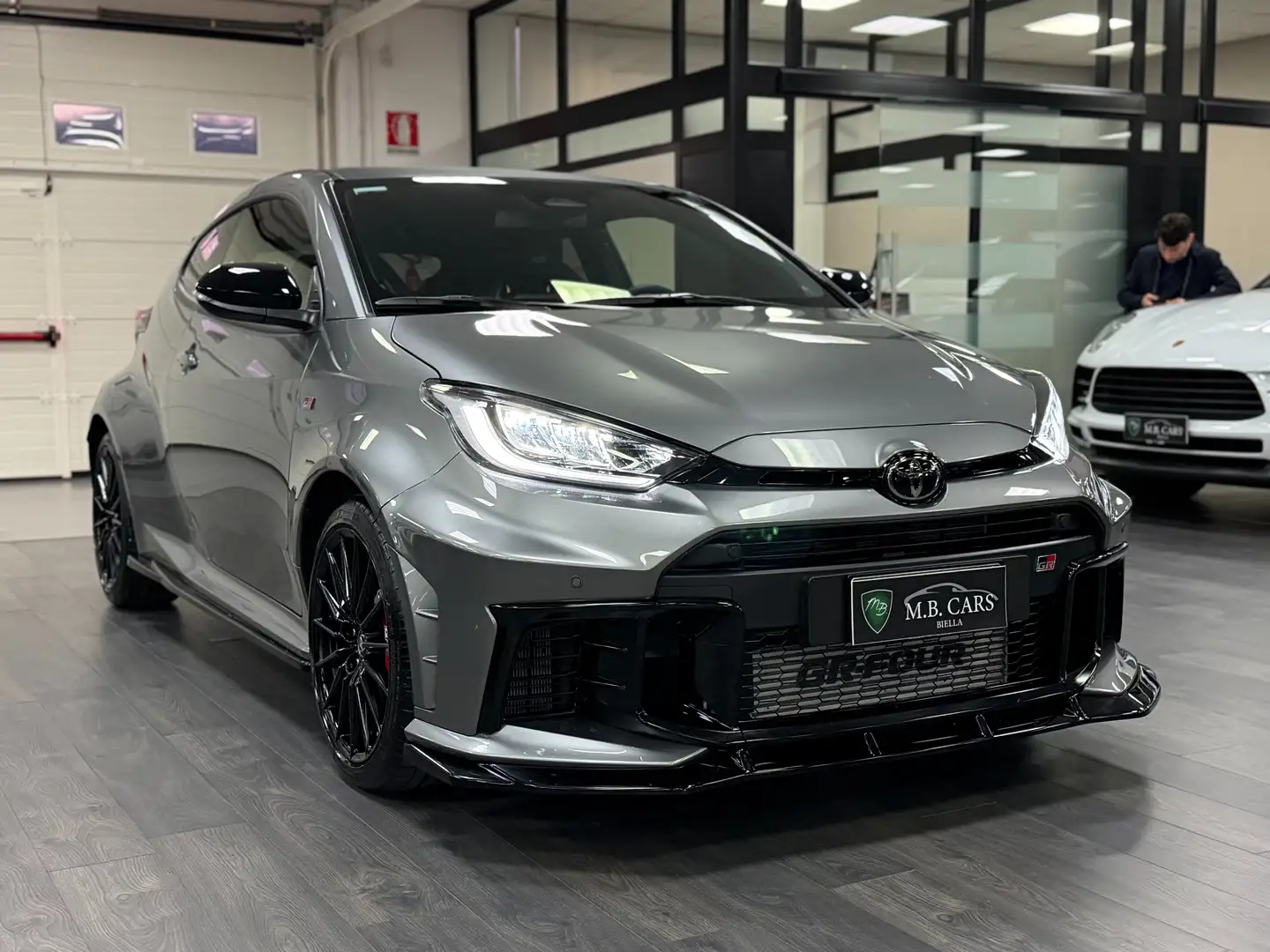 Toyota Yaris GR Yaris 1.6 Circuit dat-8 TECH PACK Grigio - 1
