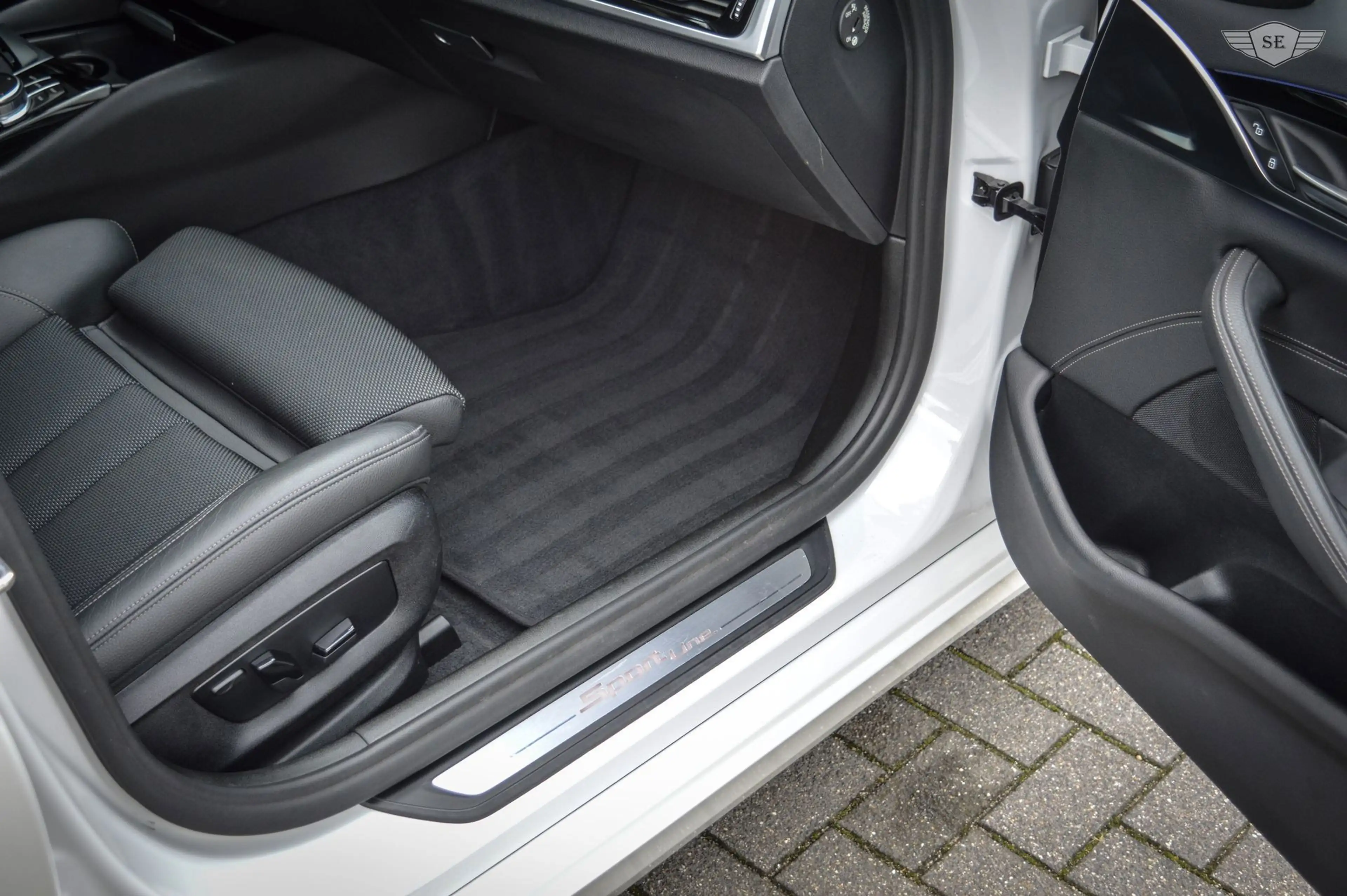 BMW 520 5-serie Touring 520i |SPORT|LED|CAMERA|CARPLAY|TOP — photo 21