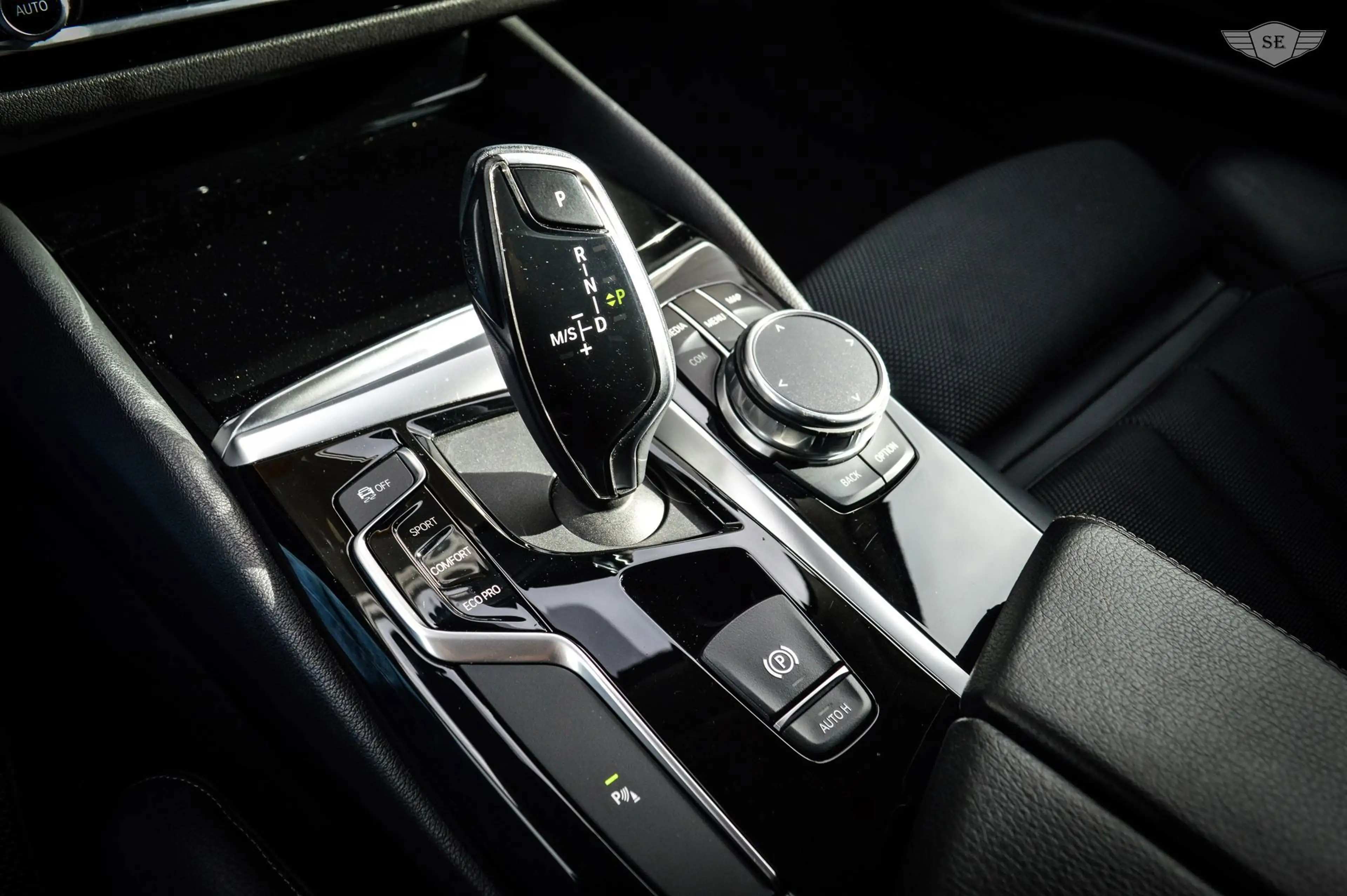 BMW 520 5-serie Touring 520i |SPORT|LED|CAMERA|CARPLAY|TOP — photo 45