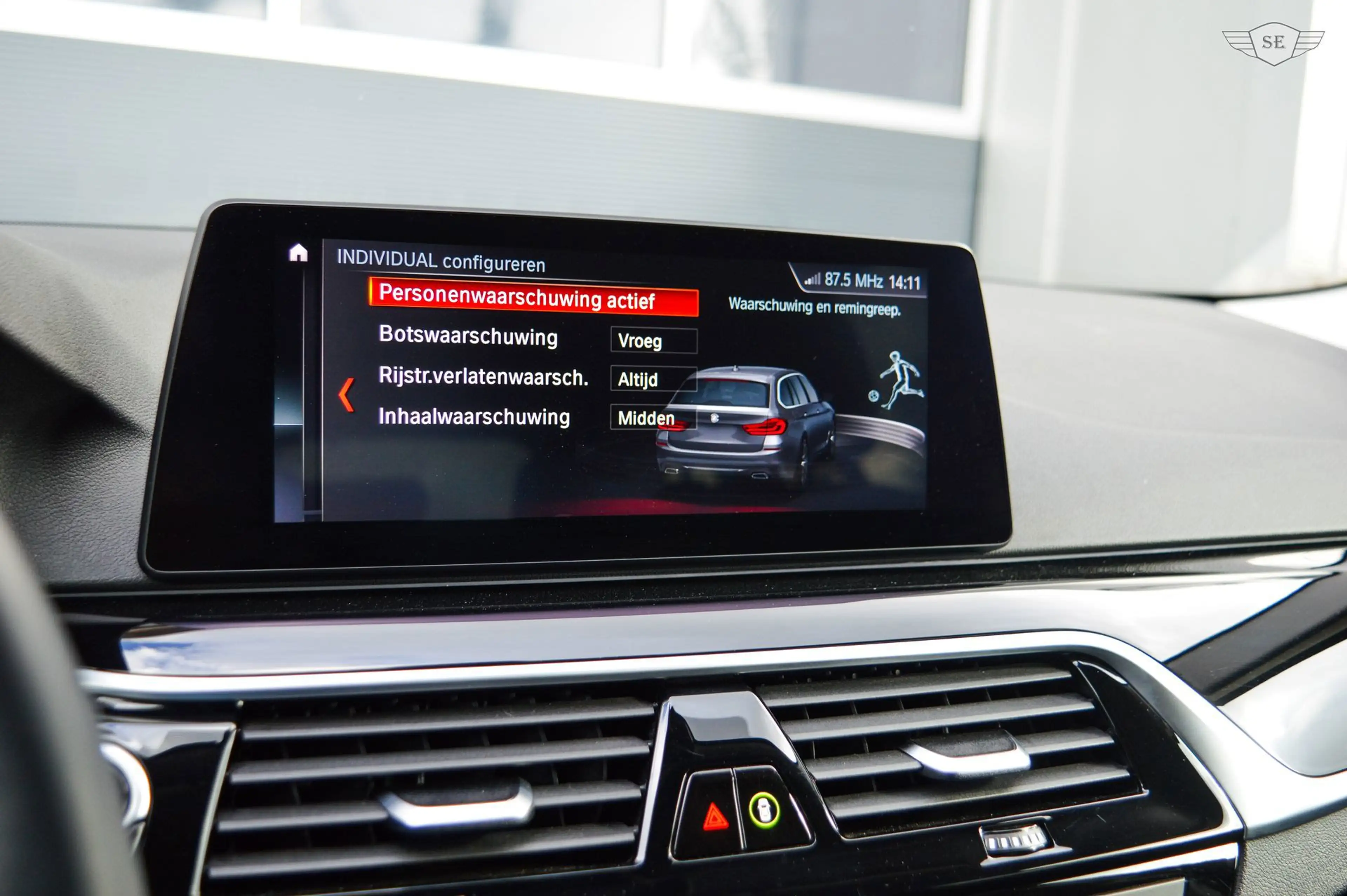 BMW 520 5-serie Touring 520i |SPORT|LED|CAMERA|CARPLAY|TOP — photo 37