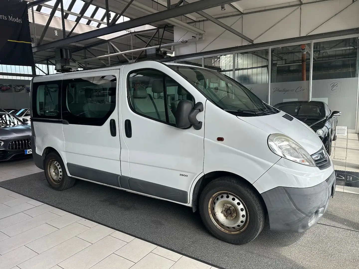 Opel Vivaro 2.5 DCTi L1H1 2,9t Scheibe 9 Sitzer Klima Alb - 2