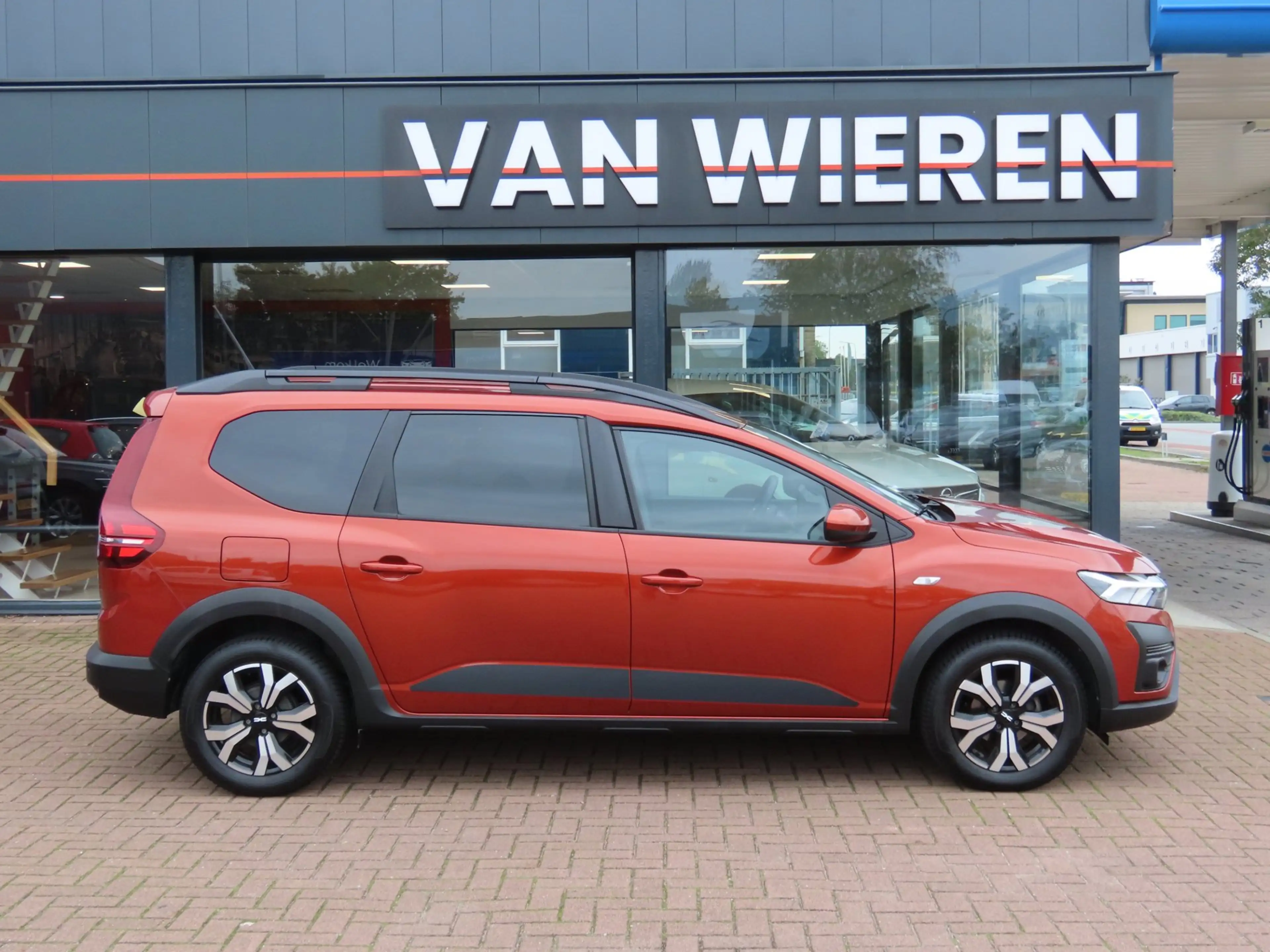 Dacia Jogger 1.0 TCe 100 Bi-Fuel Expression 5p. Trekhaak Navi K — photo 2
