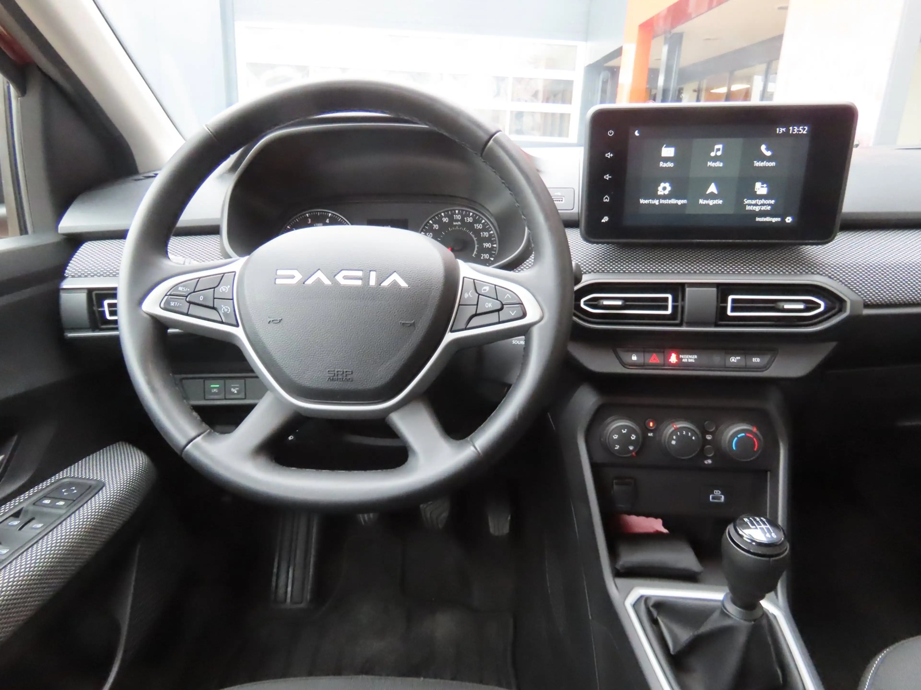 Dacia Jogger 1.0 TCe 100 Bi-Fuel Expression 5p. Trekhaak Navi K — photo 11