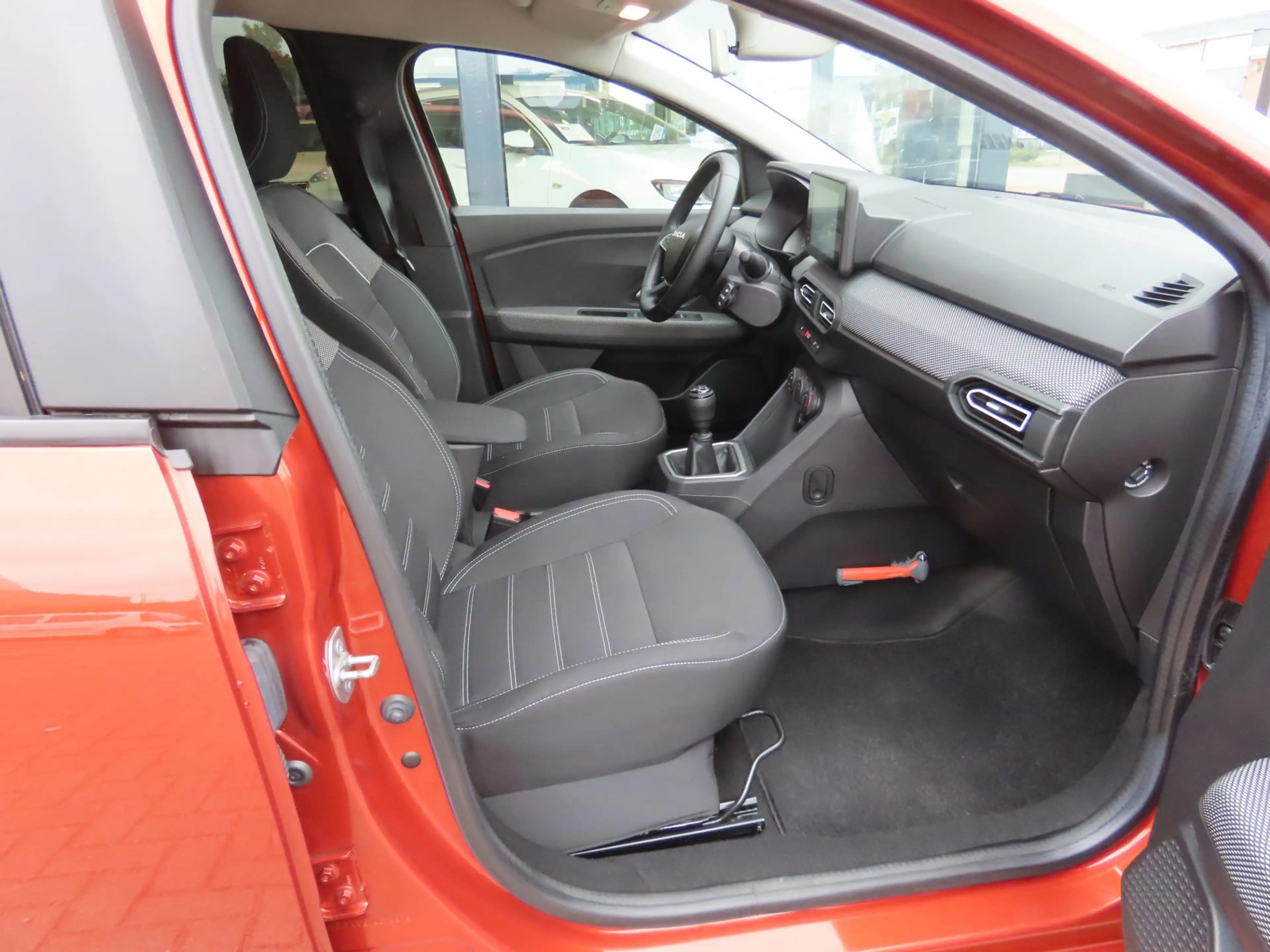 Dacia Jogger 1.0 TCe 100 Bi-Fuel Expression 5p. Trekhaak Navi K — photo 8