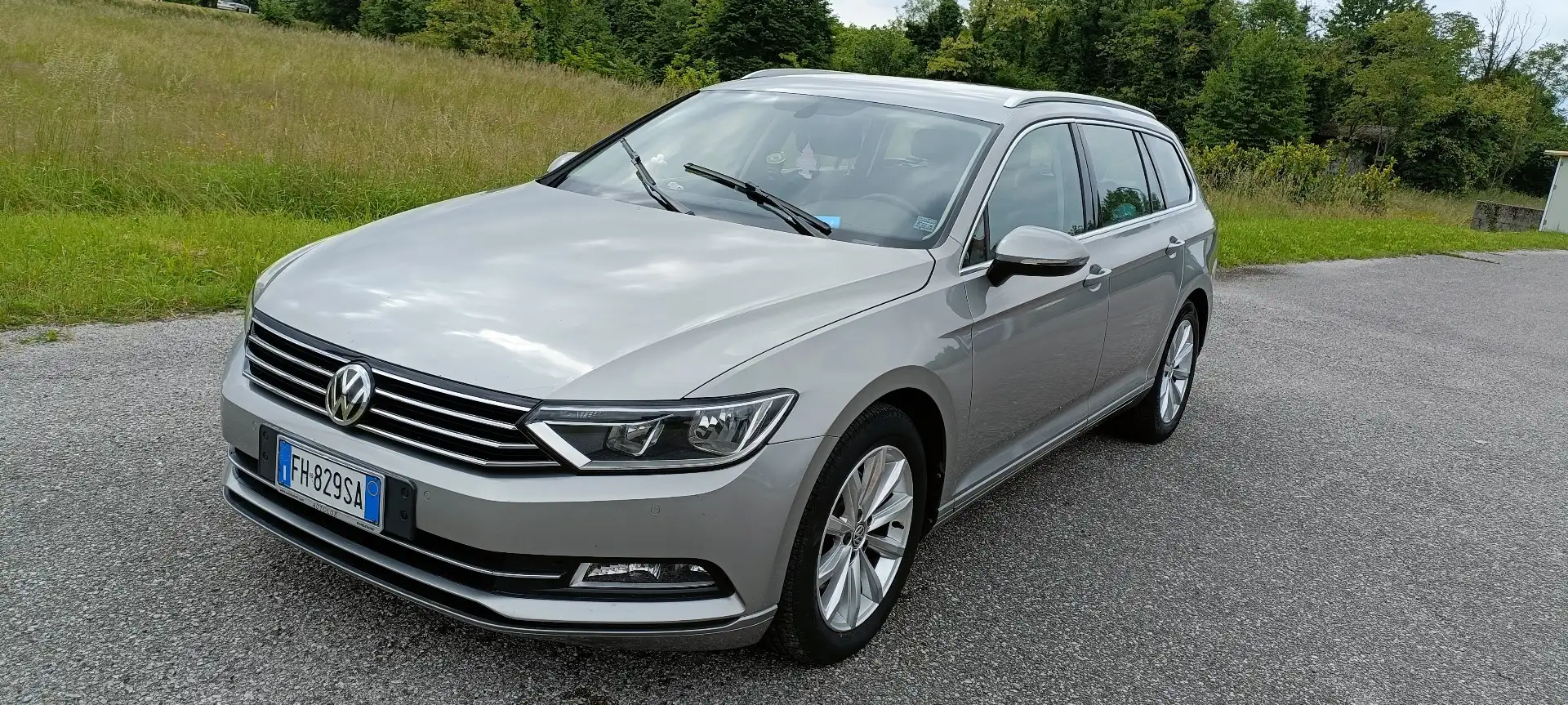 Volkswagen Passat 2.0 TDI (BlueMotion Technology) Highline - 2