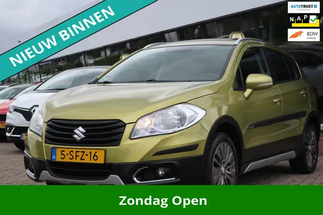 Suzuki SX4 S-Cross 1.6 Exclusive CLIMA_PANO_KEYLESS_PDC V+A_AFN-TREKH