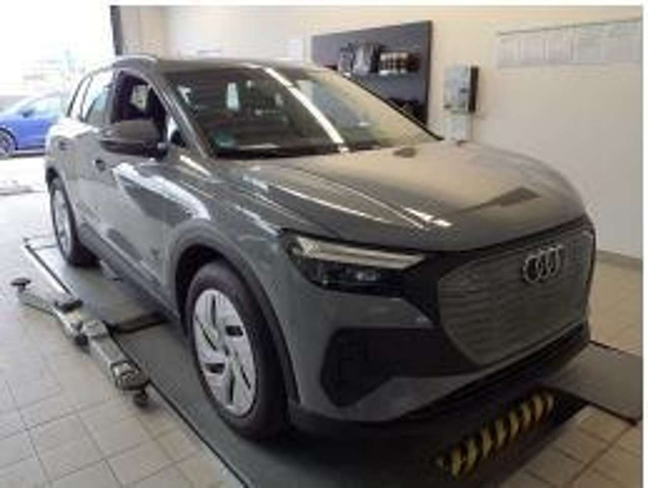 Audi-Q4 e-tron-35 e-tron 125 kW
