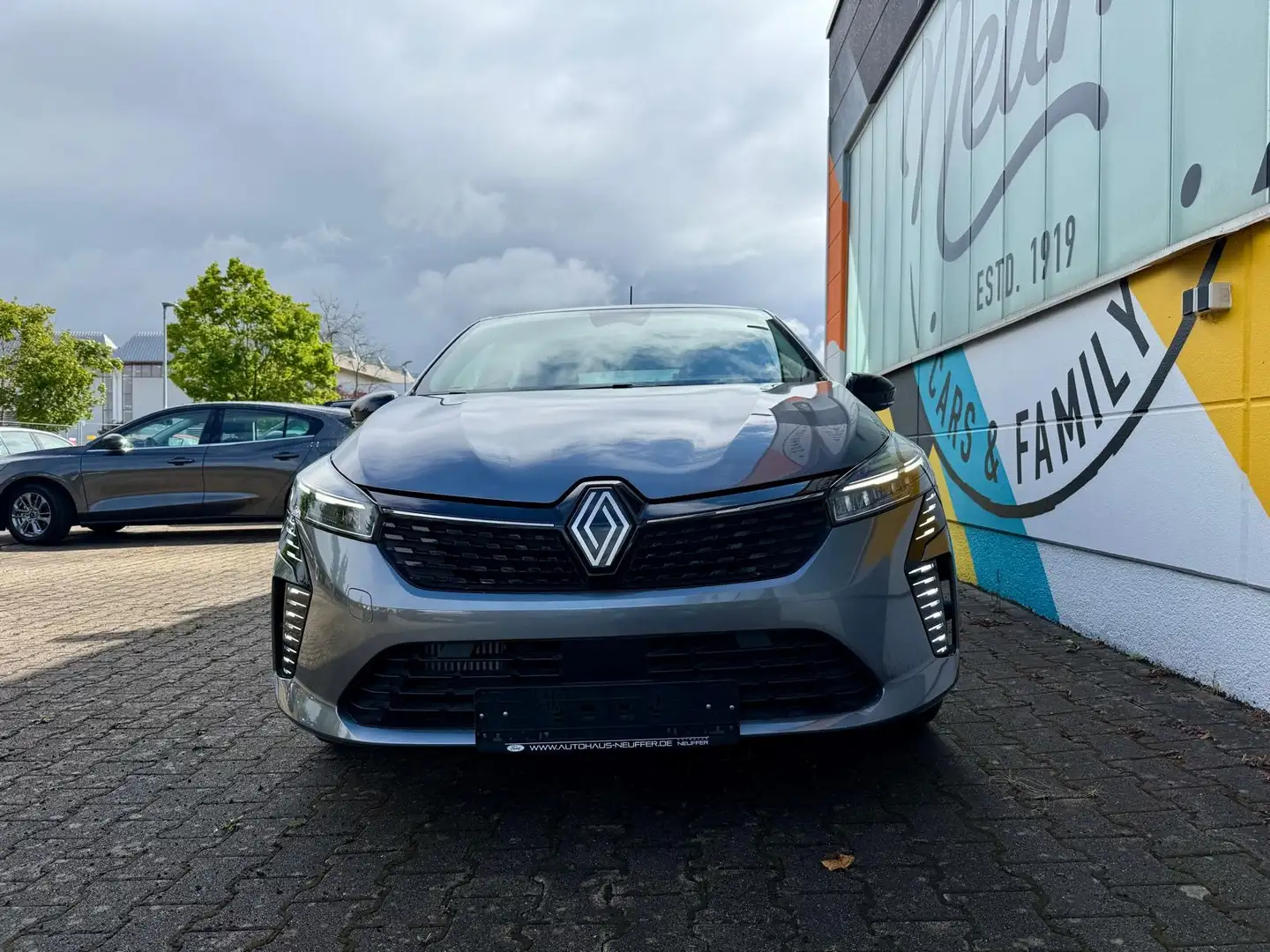 Renault Clio V Evolution/LED/CarPlay/PDC/klima/DAB Grijs - 1