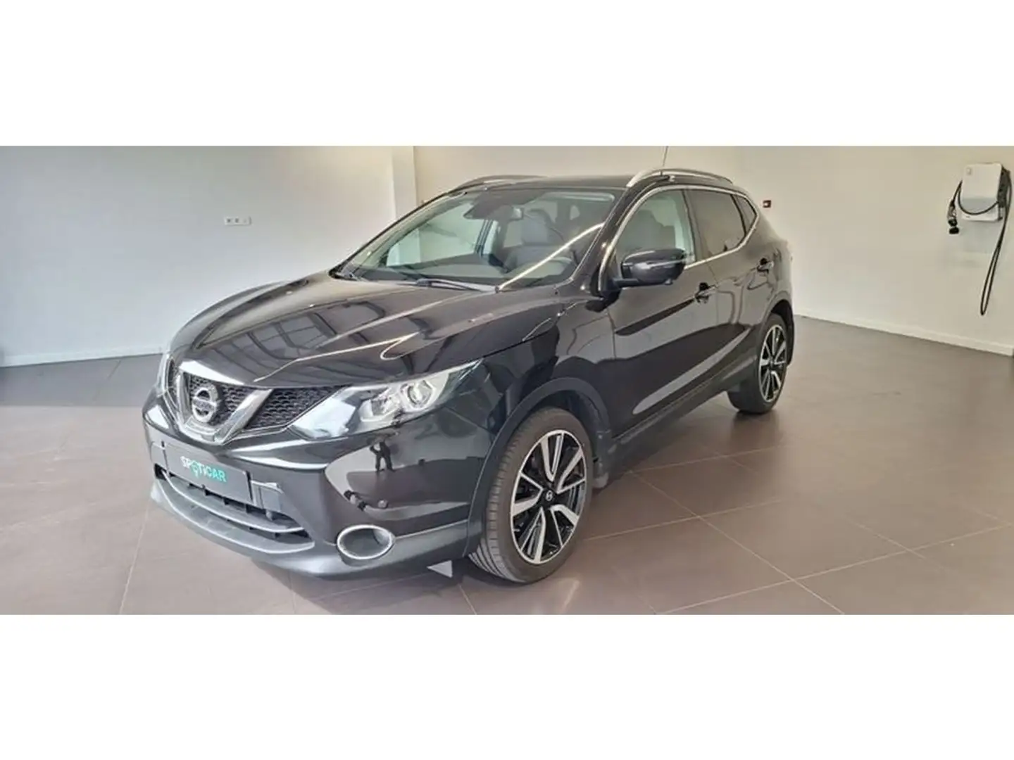 Nissan Qashqai DIG-T N-Vision Czarny - 2