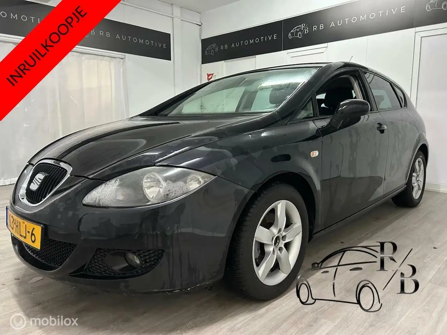 SEAT Leon 1.6 25 Edition I Černá - 1