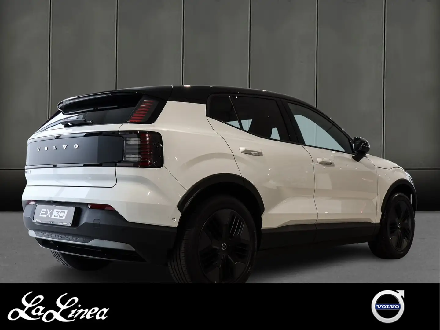 Volvo EX30 Cross Country Twin Motor Performance AWD Ultra Blanc - 2