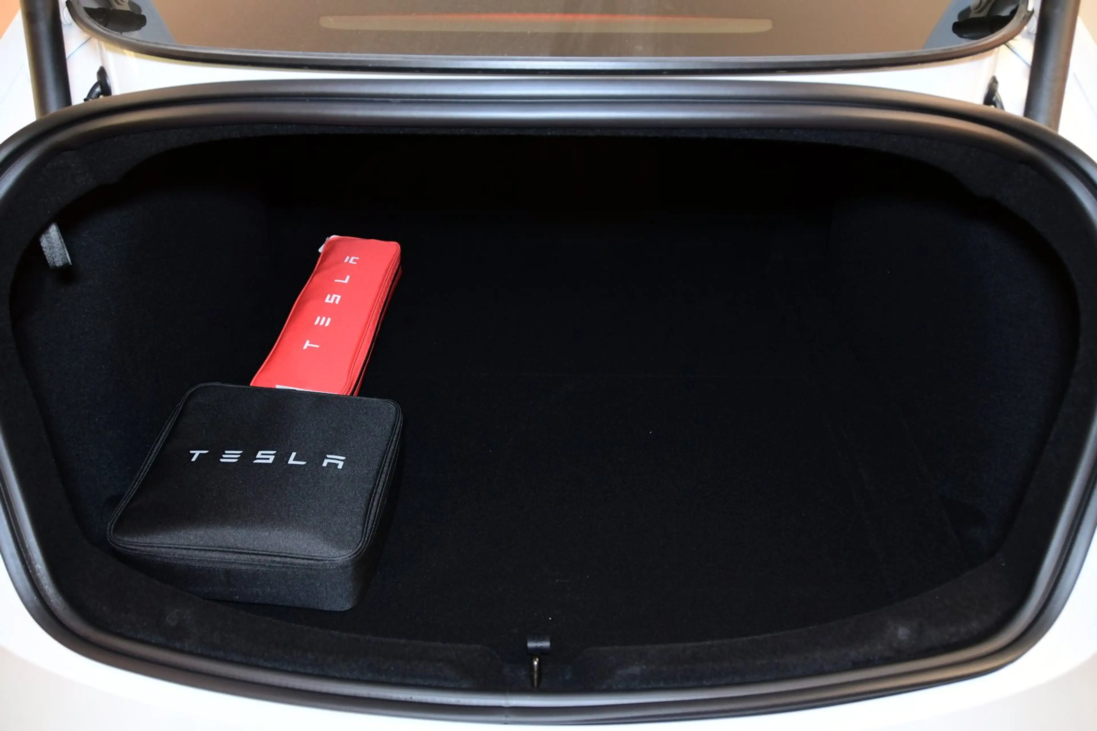 Tesla Model 3 Standard Range RWD Premium 57,5k — photo 15