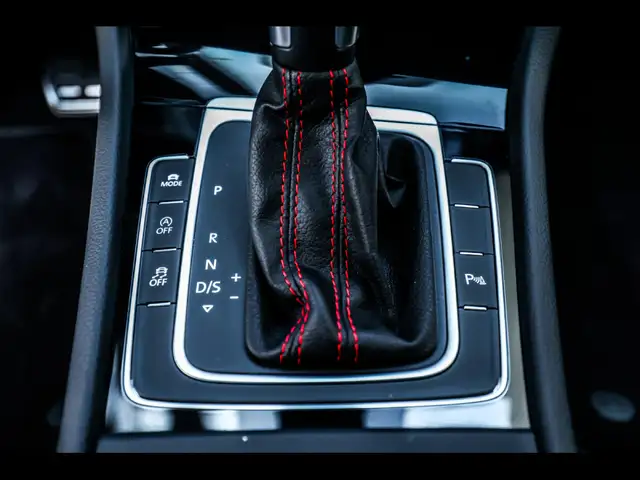 Volkswagen Golf view 15