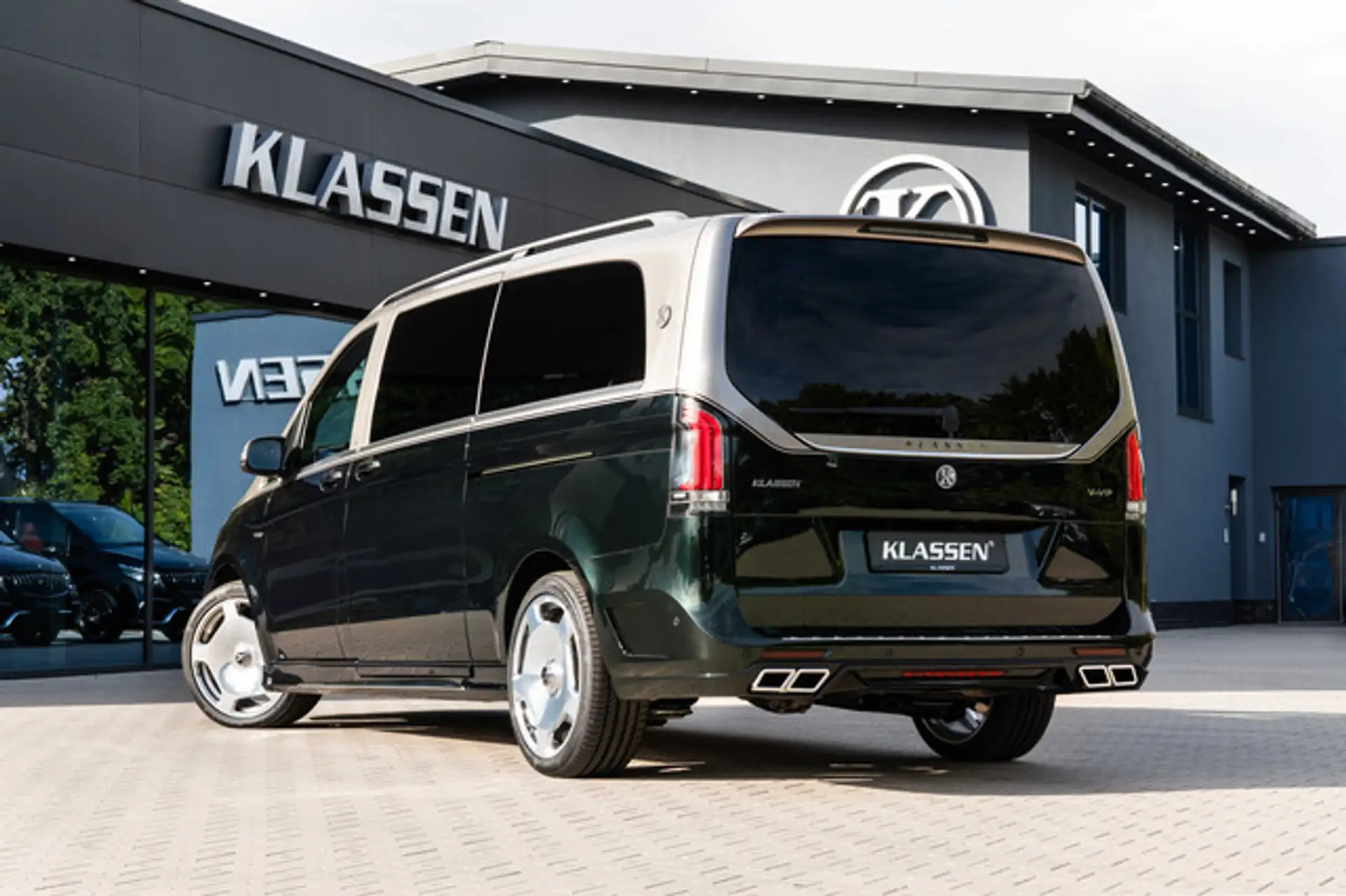 벤츠 V-Class V 300 2026 검정 사진 3