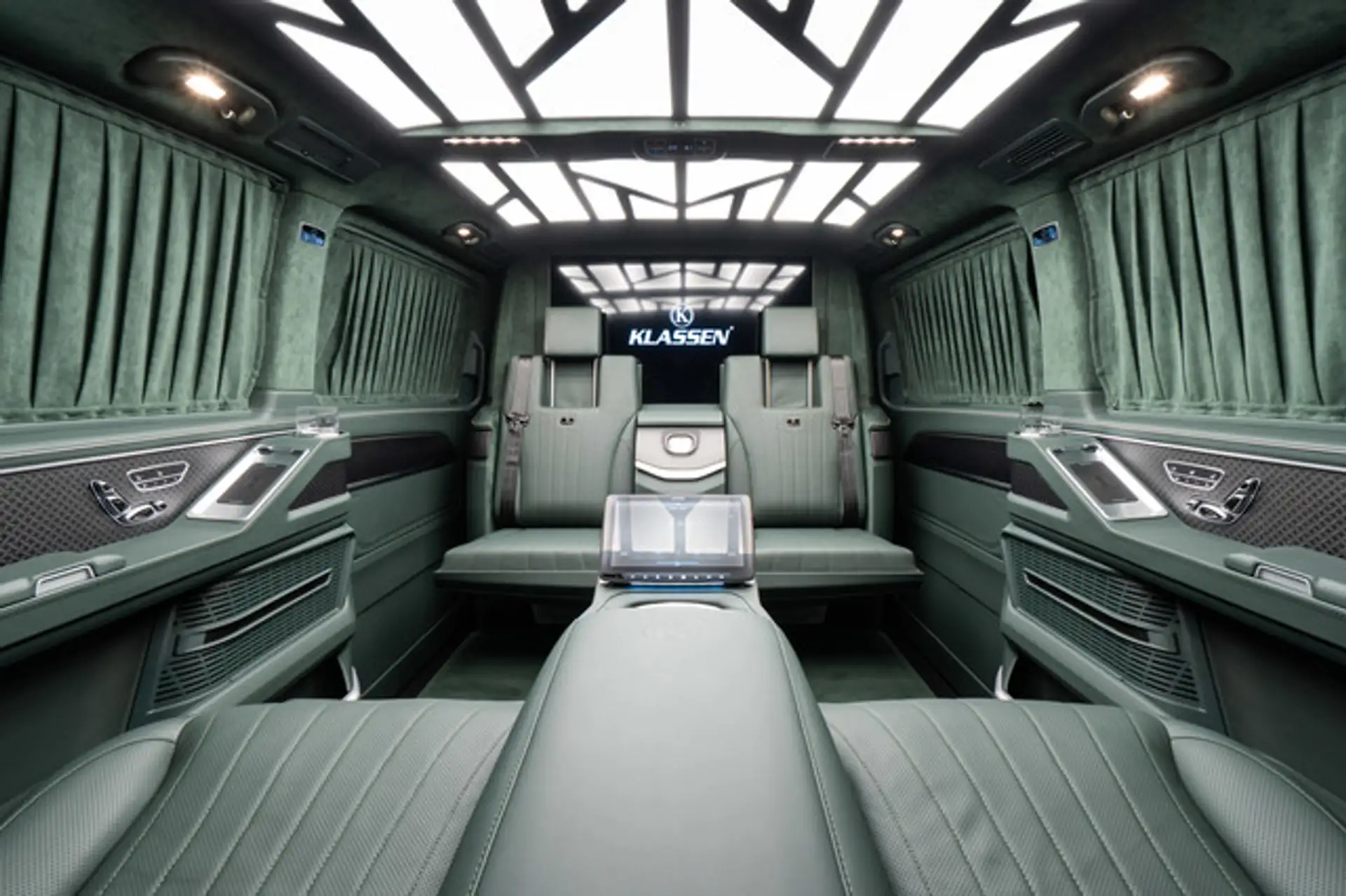 벤츠 V-Class V 300 2026 검정 사진 7