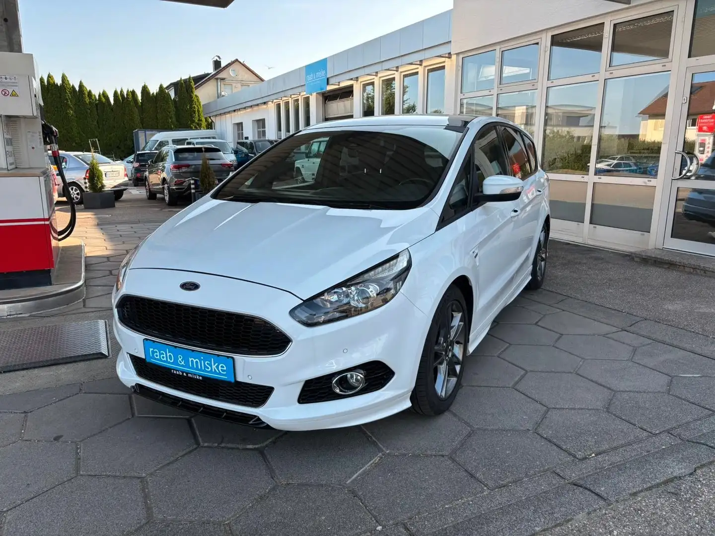 Ford S-Max ST-Line *AHK/Pano/SHZ/PDC* Blanc - 1
