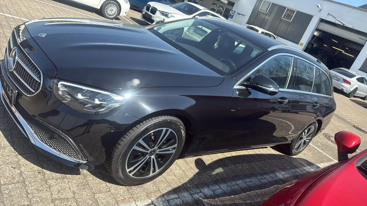 Mercedes-Benz E 220