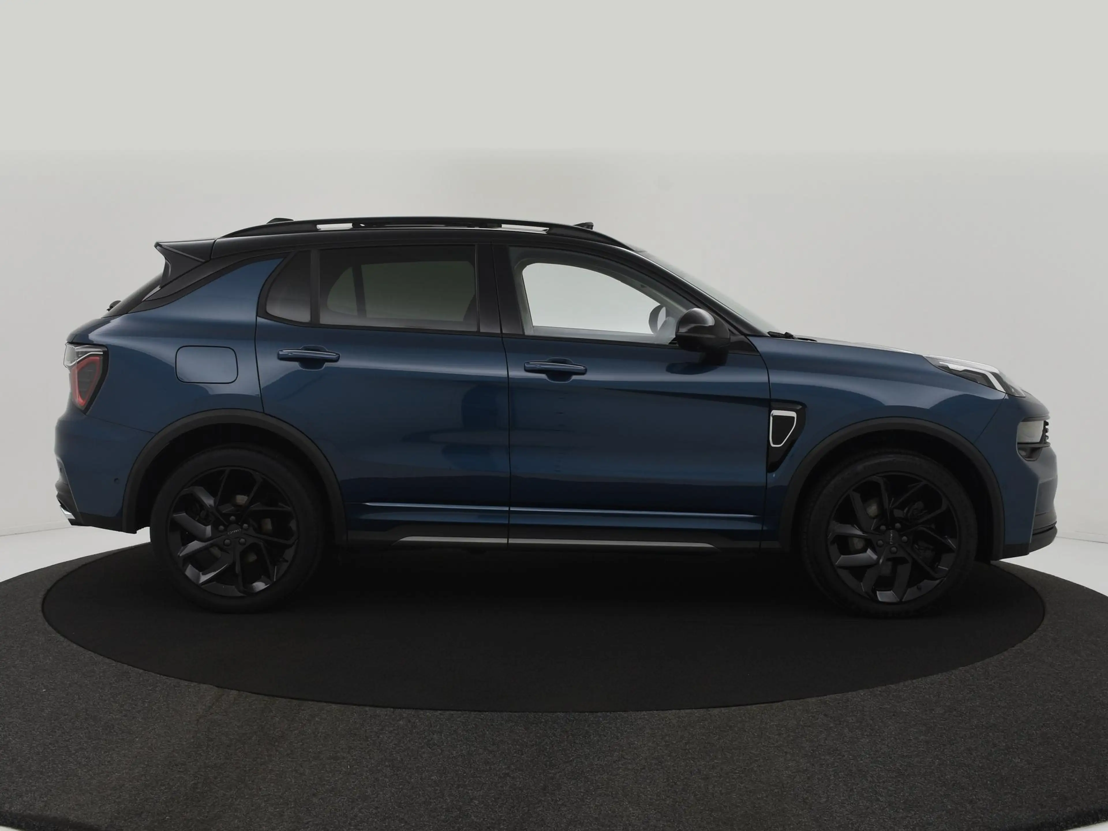 Lynk & Co 01 1.5 PHEV 262PK BLACKEDITION PANKDAK|360CAMERA|STOE — photo 4