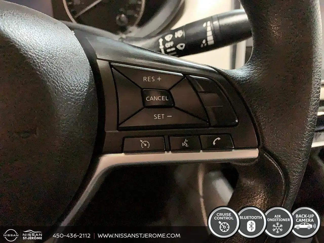 Nissan Versa снимка Nissan Versa