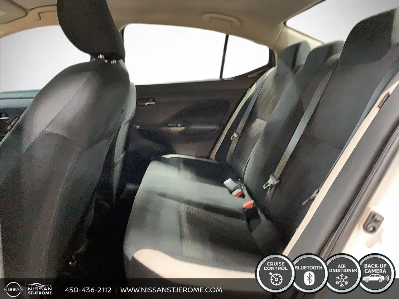 Nissan Versa снимка Nissan Versa