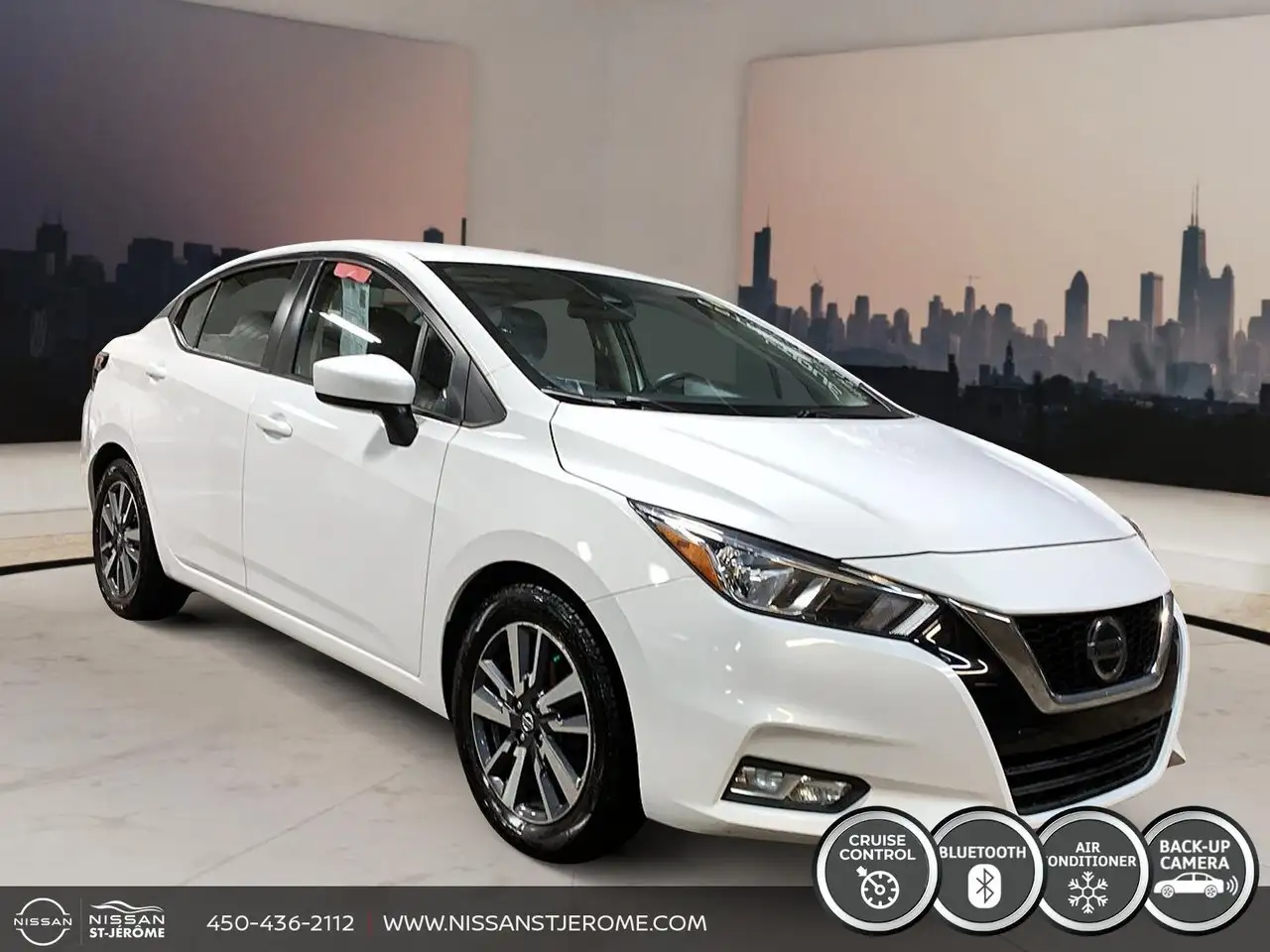 Nissan Versa снимка Nissan Versa
