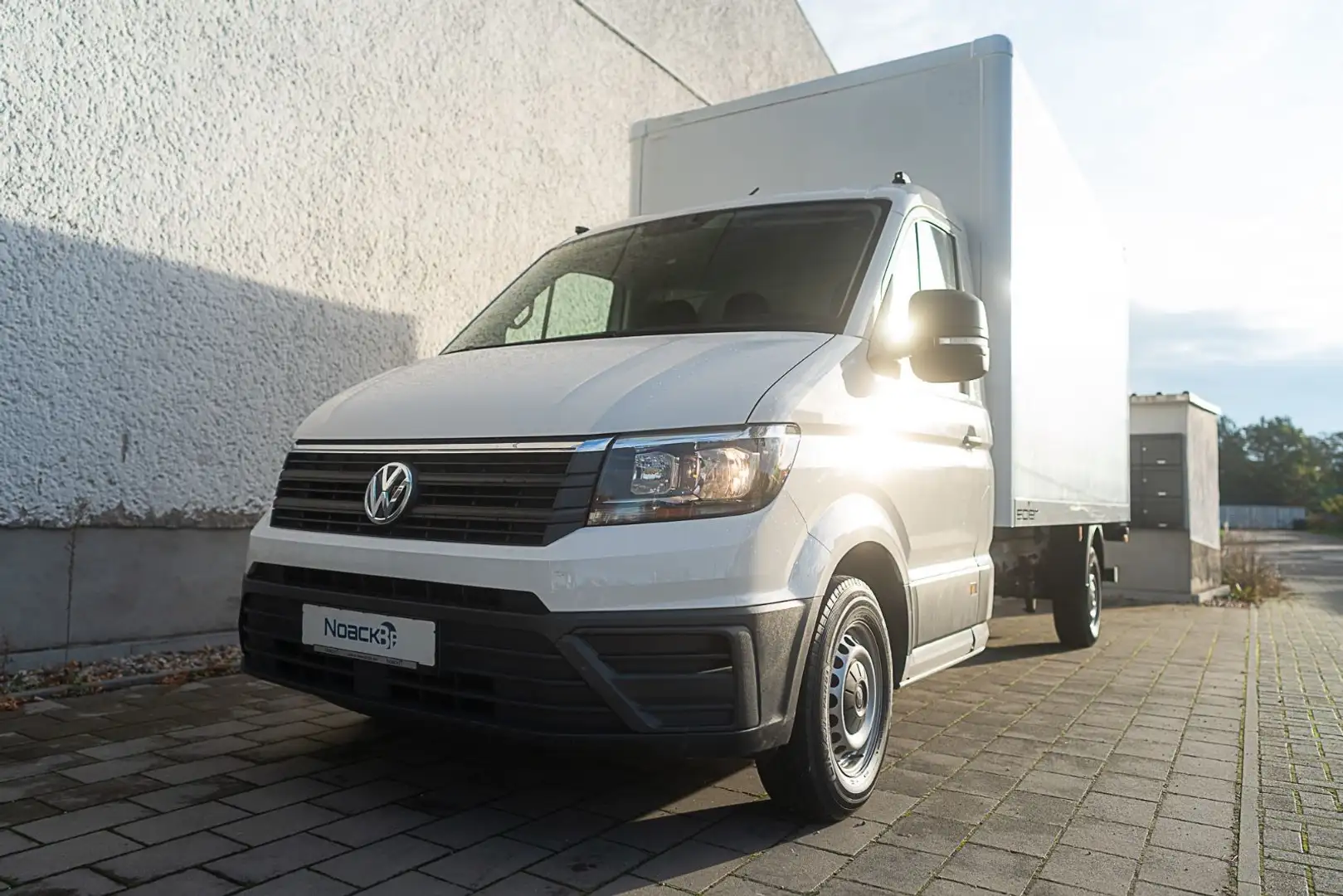 Volkswagen Crafter 35 2.0 TDI Koffer LR FWD / Ladebordwand Weiß - 1