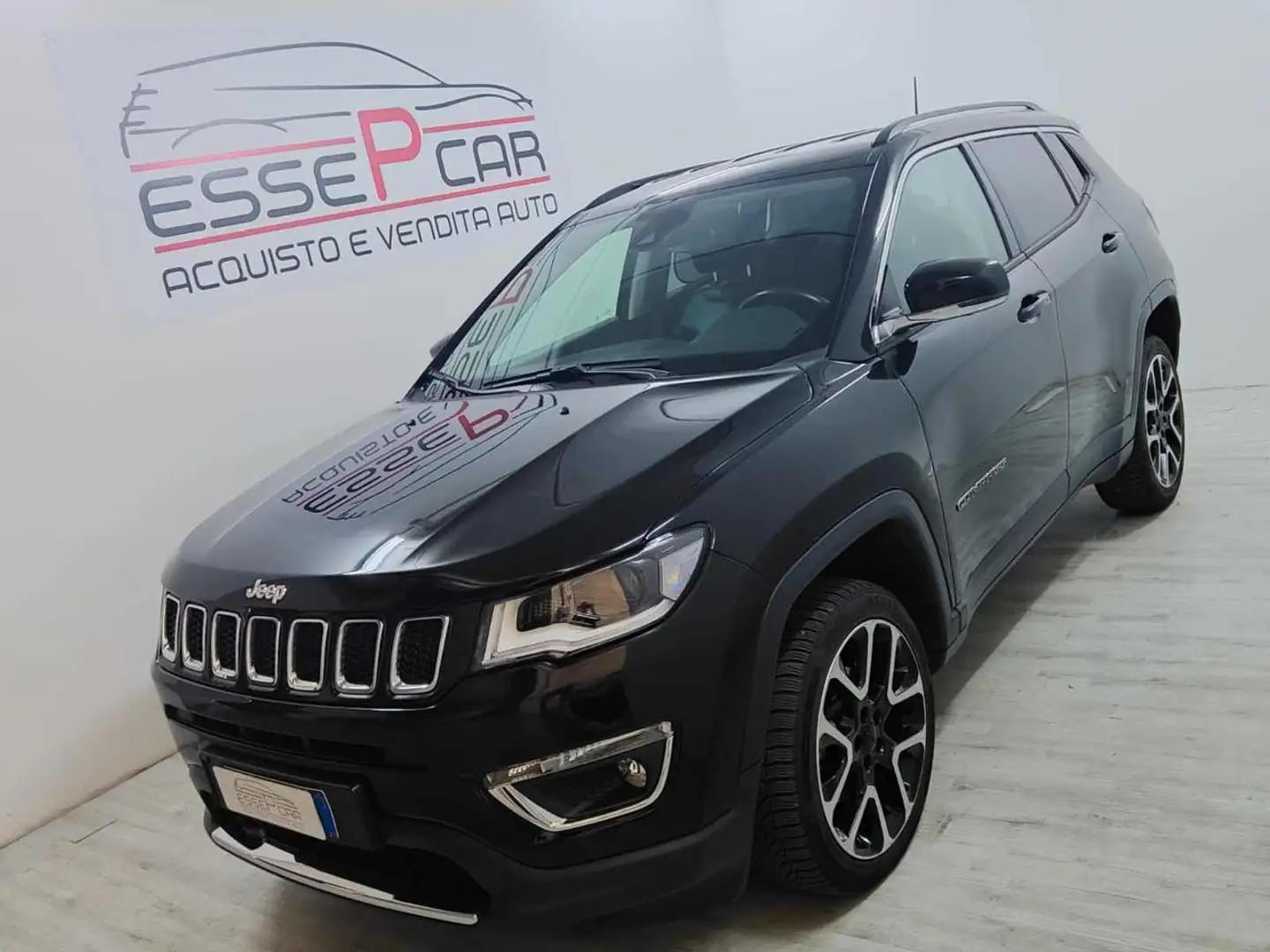 Jeep Compass 2.0 Multijet II aut. 4WD Longitude 65.000KM Schwarz - 1