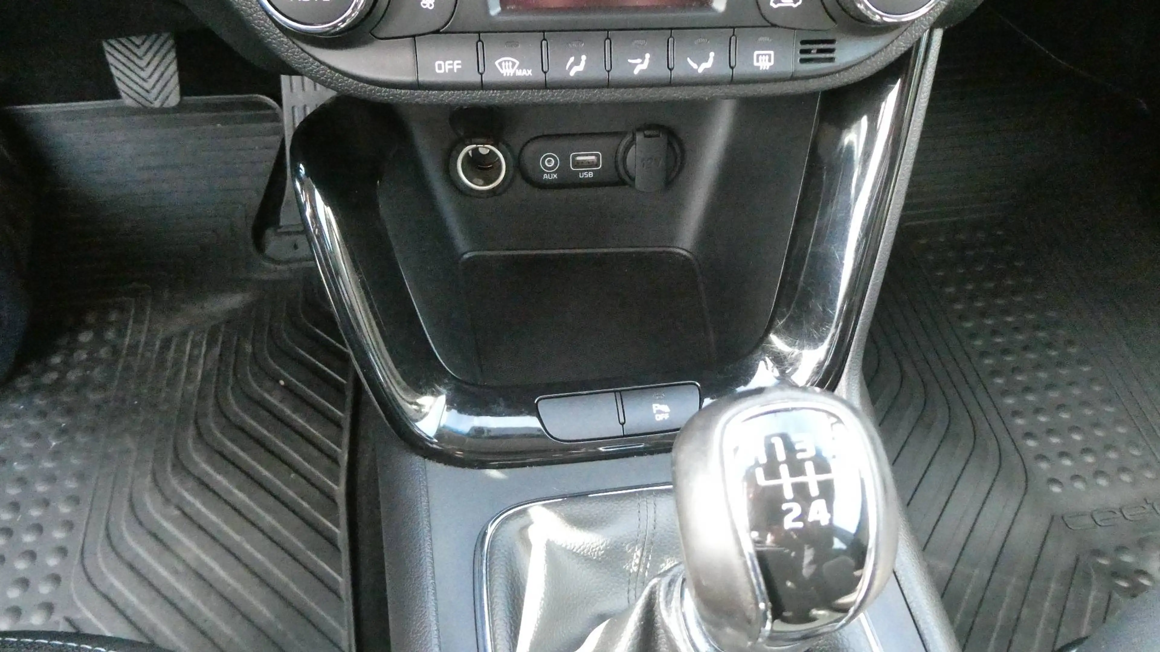 Kia Ceed SW / cee'd SW Cee'd SW 1.4i Fusion — photo 11