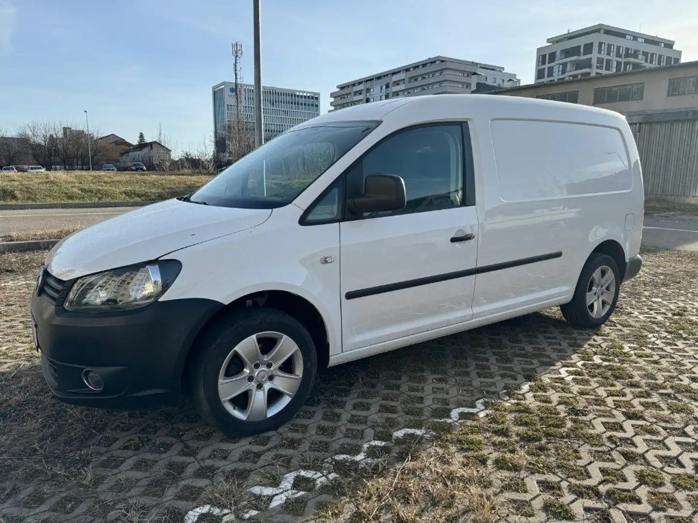 Volkswagen Caddy 1.6 TDI 102 CV 4p. Furgone Maxi Bianco - 1