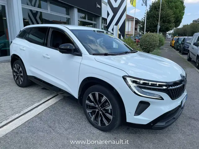 Renault Austral view 2