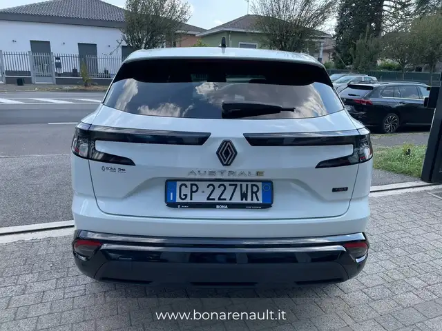 Renault Austral view 4