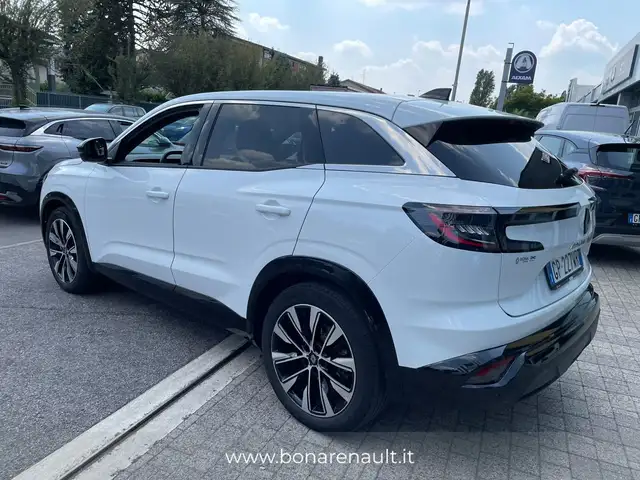 Renault Austral view 5