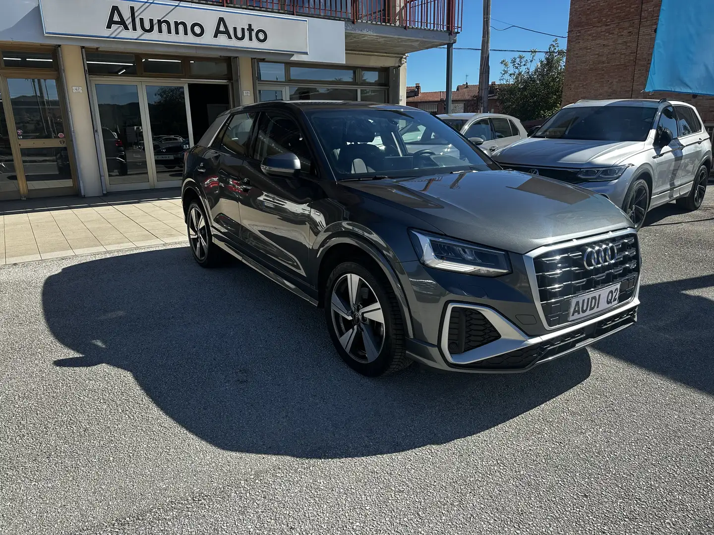 Audi Q2 Q2 I  35 2.0 tdi S line edition quattro s-tronic Gris - 2
