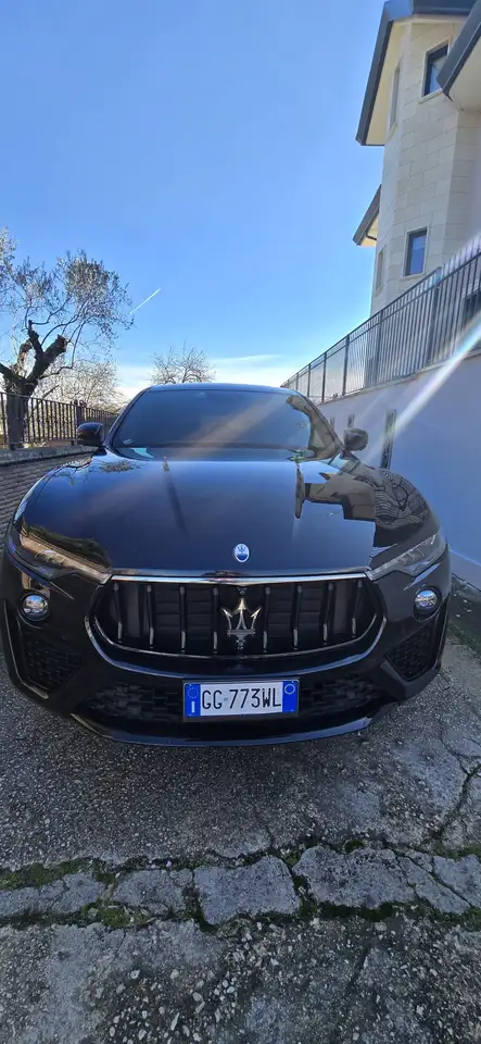 Maserati Levante 2021