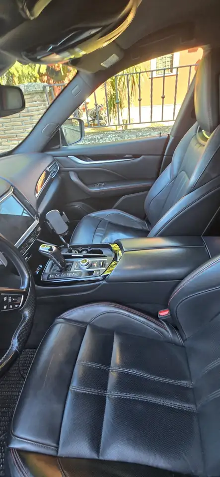 Maserati Levante 2021