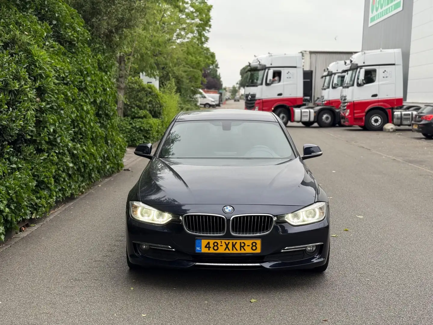 BMW 320 3-serie 320d EfficientDynamics HIGH EXECUTIVE AUTO Bleu - 2