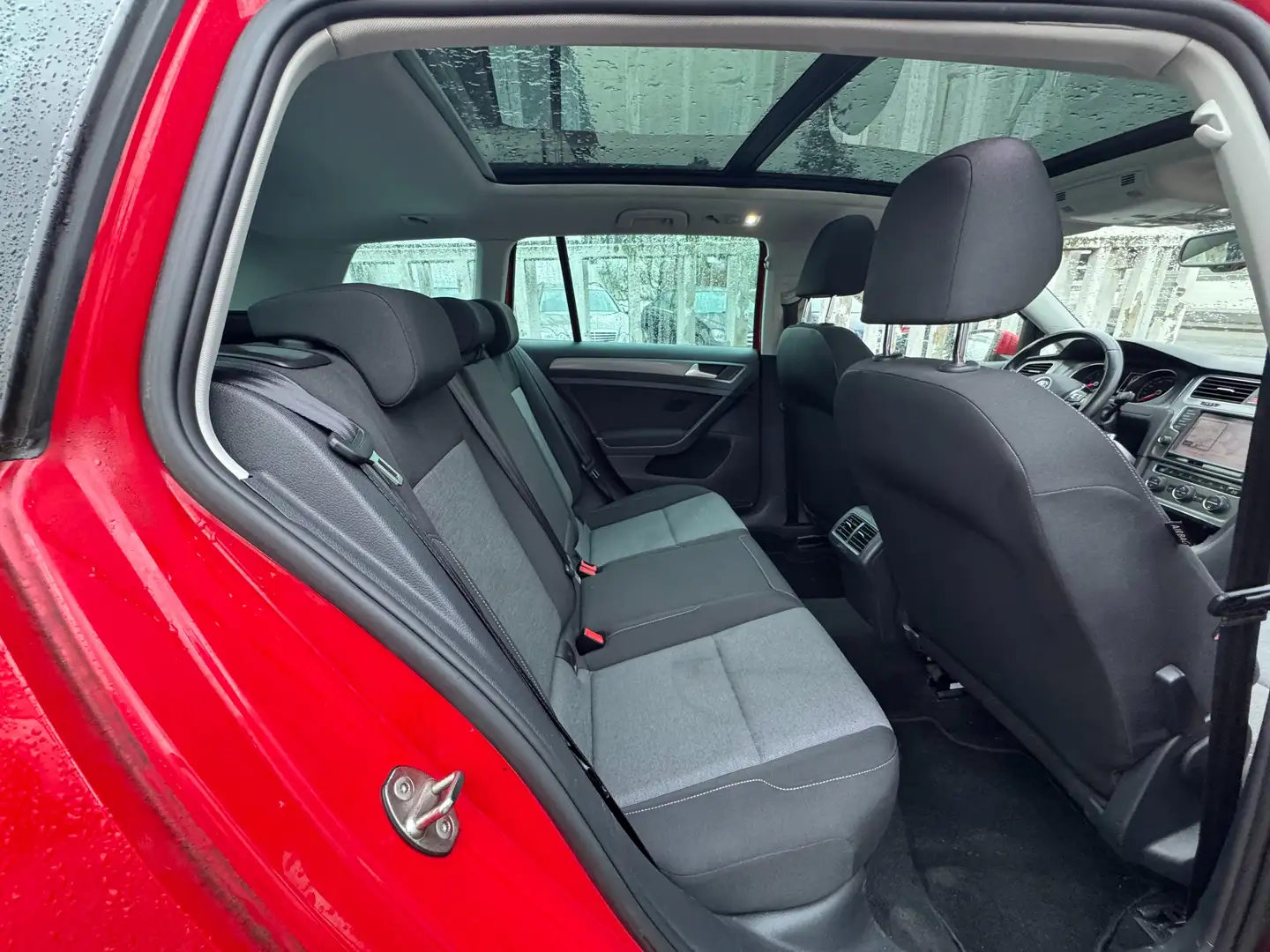 Volkswagen Golf Variant PANORAMA*NAVI*BLUETOOTH*USB*TEMPOMAT*SITZHEIZUNG Rouge - 1