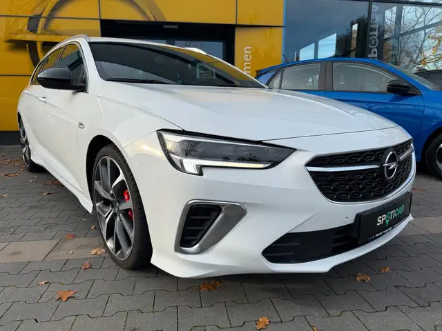 Opel Insignia B ST GSi 4x4 AT,20",Keyless,Matrix,RFK